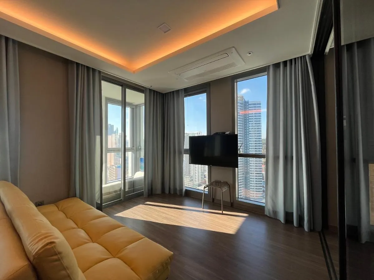 Apartment Cheulgu'S Hotel In Haeundae Beach Busan South Korea