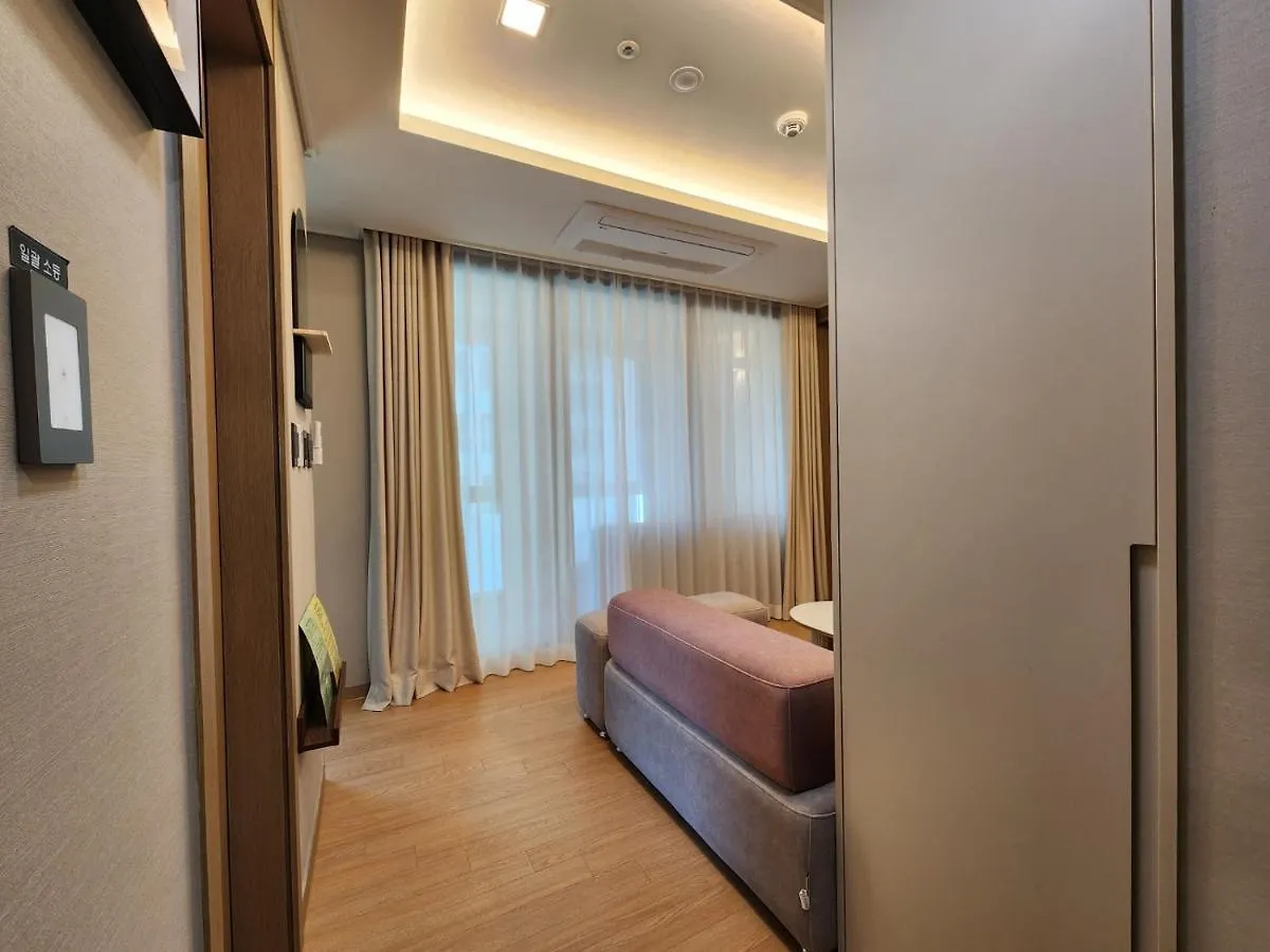 Apartment Cheulgu'S Hotel In Haeundae Beach Busan South Korea